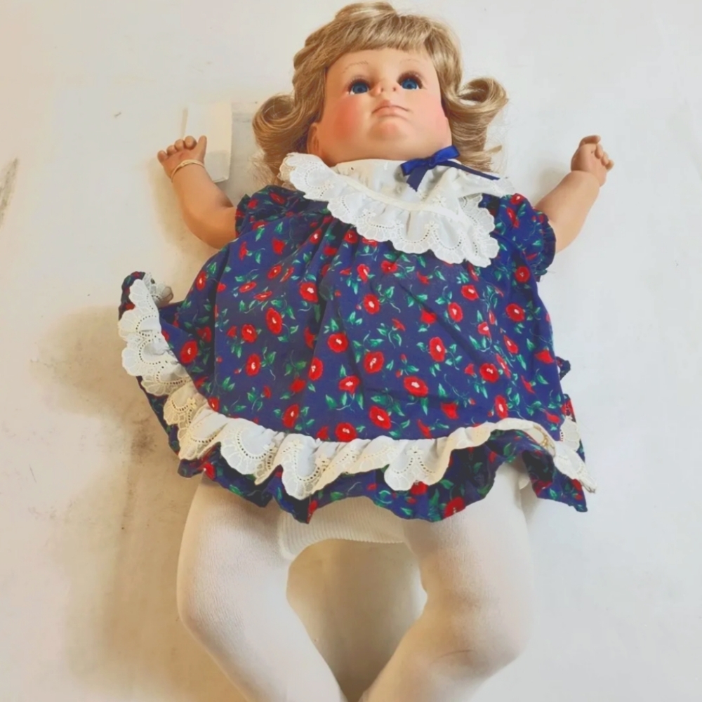 Vintage 23” 1988 Pat Secrist Doll w/ Blonde Hair & Blue Eyes Apple Valley